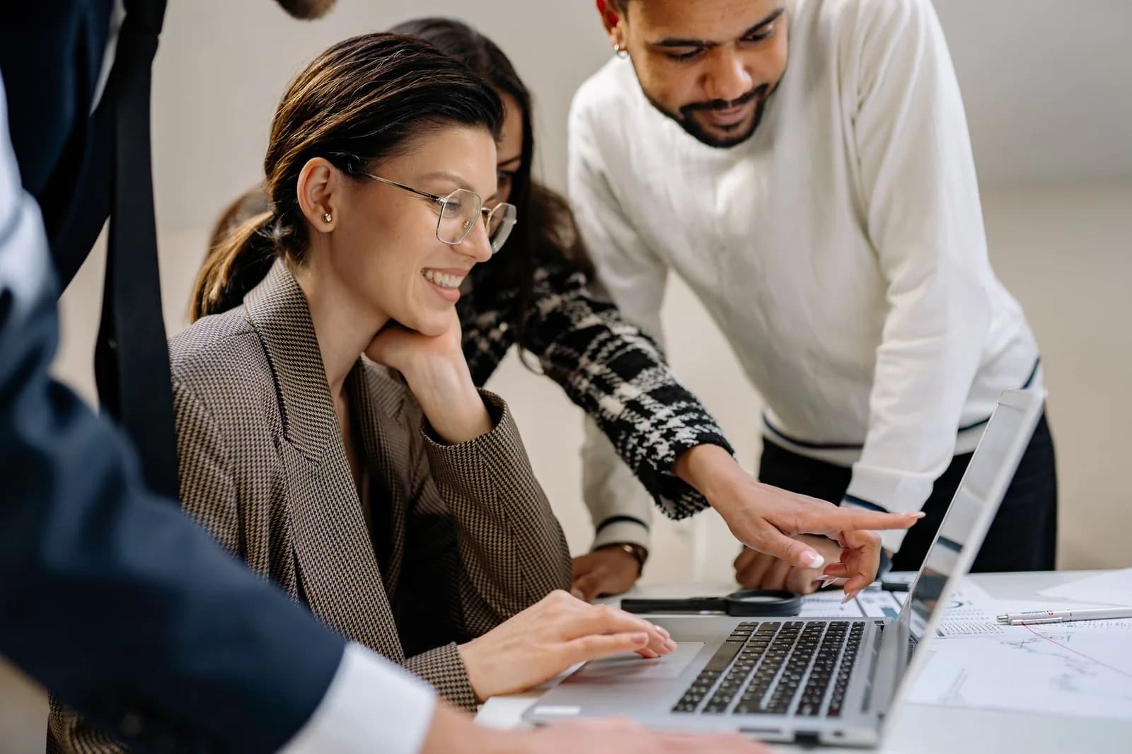 Lead generation B2B : stratégies et outils pour votre pipeline